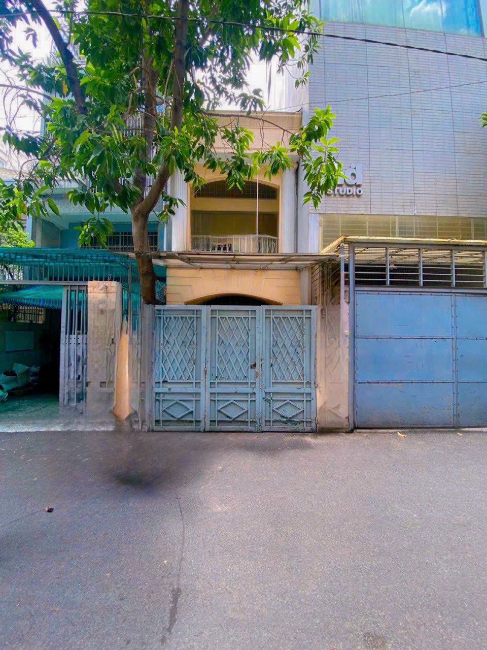 Cho thuê nhà 2 mặt tiền trước -sau hẻm xe hơi Lê Văn sỹ. thông Trường Sa, Quận 3